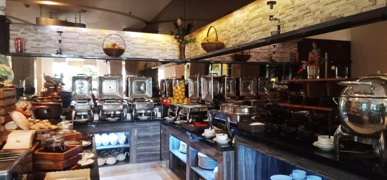 Gp Mega Kuningan Джакарта Экстерьер фото
