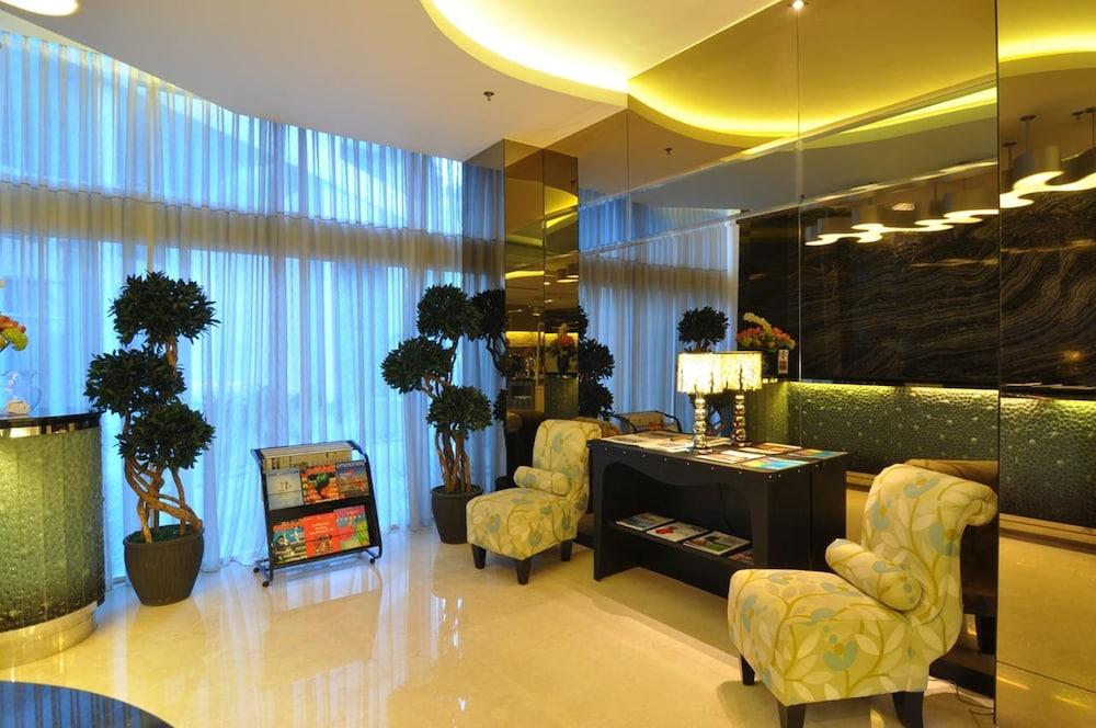 Gp Mega Kuningan Джакарта Экстерьер фото